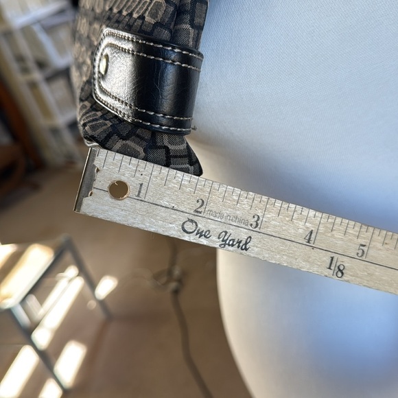 Nine West Chocolate brown and black shoulder bag great condition - Picture 11 of 11